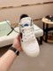 OFF WHITE Sneakers 686