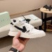 OFF WHITE Sneakers 686