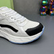 OFF WHITE Sneakers 566