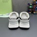 OFF WHITE Sneakers 566