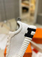 Hermes Sneakers 562
