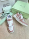 OFF WHITE Sneakers 821