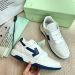 OFF WHITE Sneakers 711