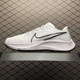NIKE Sneakers 599
