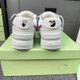 OFF WHITE Sneakers 691