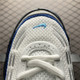 NIKE Sneakers 703