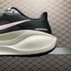 NIKE Sneakers 831