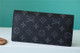 LV LVQ180 LV Wallet | 573