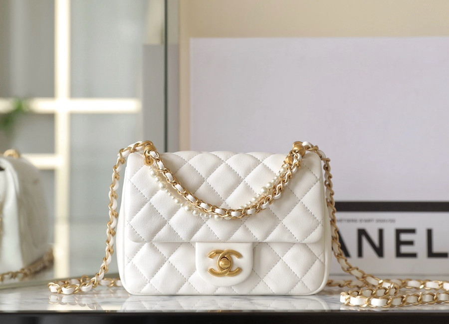 CHANEL Shoulder bag 240424D