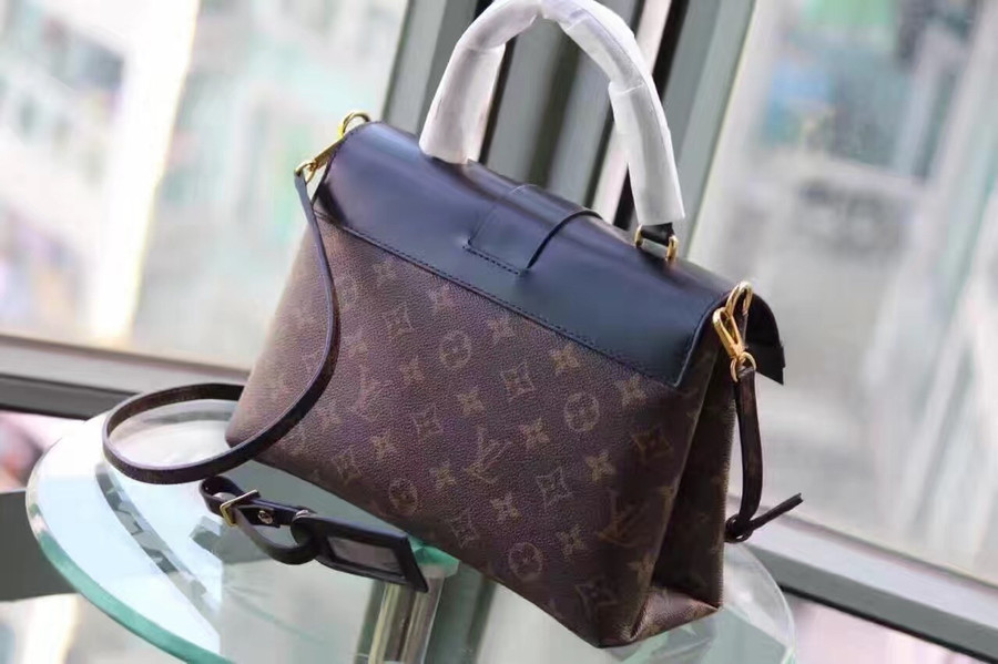LV Handbag M43125
