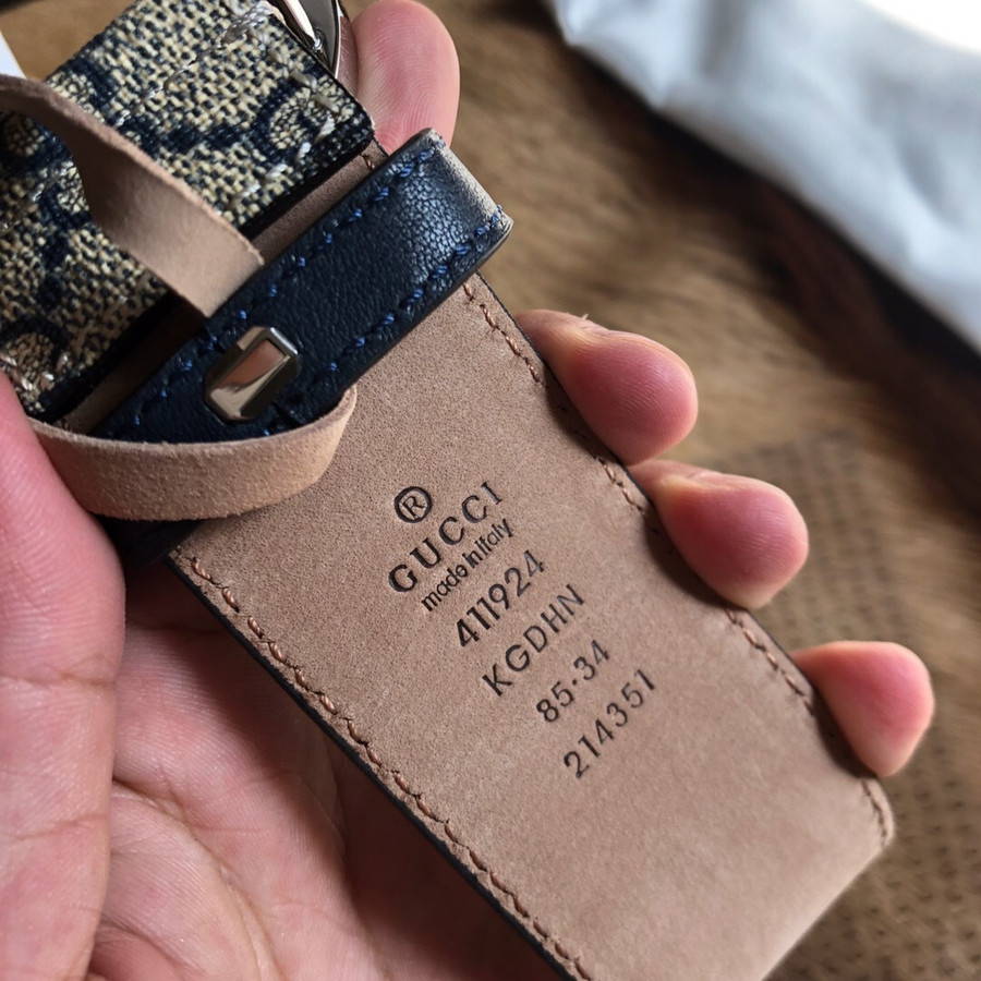 GUCCI MENS GG SUPREME BELT WITH G BUCKLE