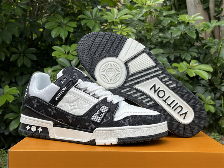 LOUIS VUITTON SHOES TRAINERS