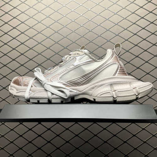 Balenciaga Sneakers 613