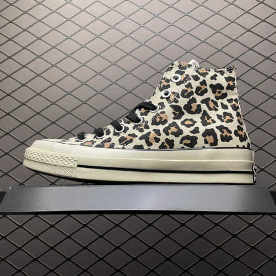 Converse Sneakers 491