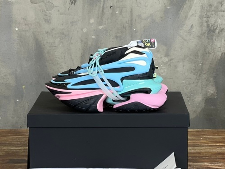 Balmain Sneakers 641