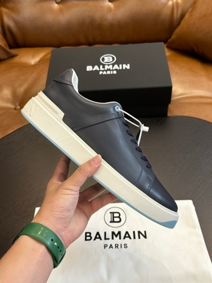 Balmain Sneakers 139