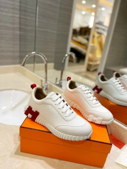 Hermes Sneakers 524