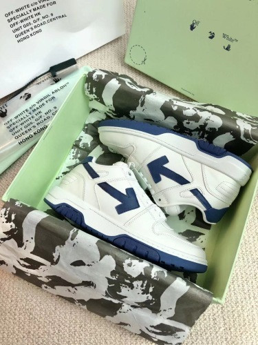 OFF WHITE Sneakers 711