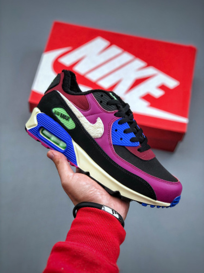 NIKE AIRMAX 3985