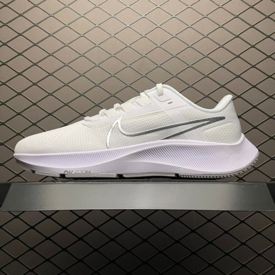 NIKE Sneakers 517