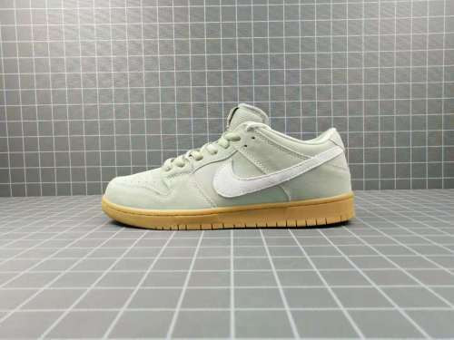 NIKE DUNKS  324