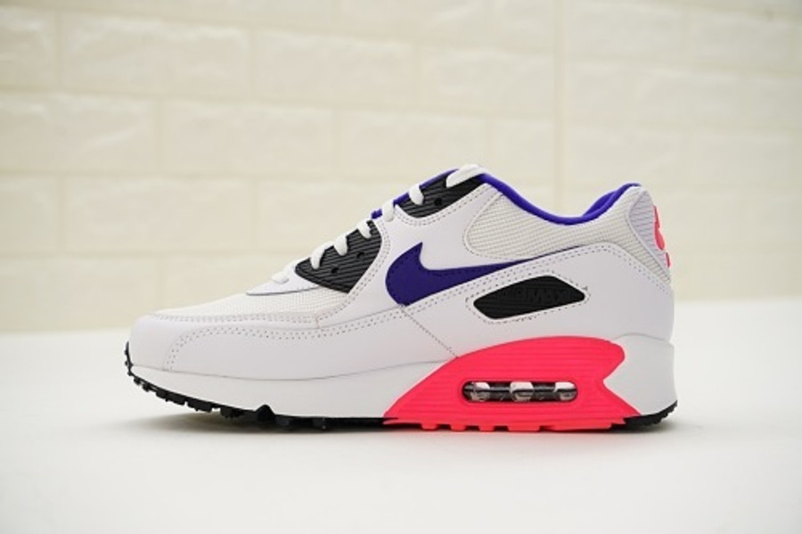 NIKE AIRMAX  575