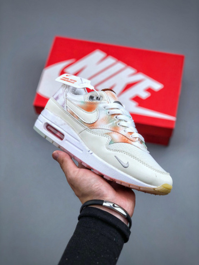 NIKE AIRMAX  930