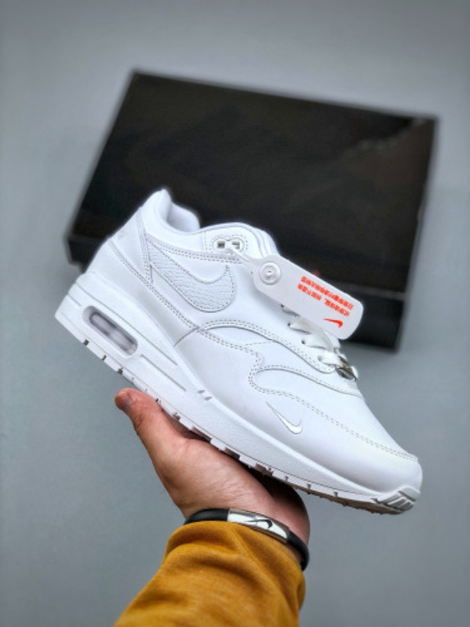 NIKE AIRMAX  726