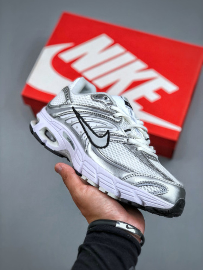NIKE AIRMAX  425