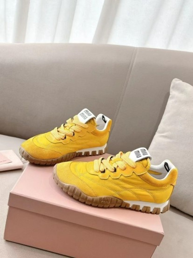 MIU MIU Sneakers 673