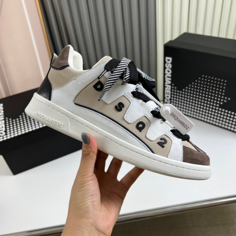 DSQUARED Sneakers 683