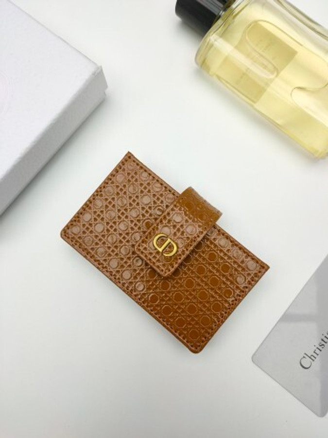 DIOR : 006-4 :10.5*6*3cm | 332