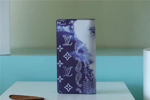 LV LVQ175 LV Wallet | 698