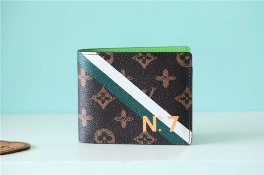 LV LVQ214 LV Wallet | 276