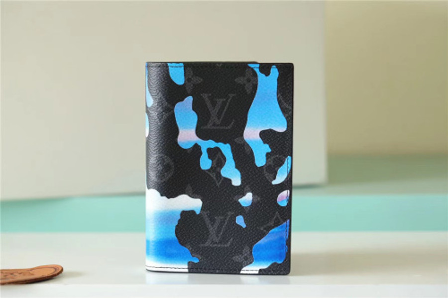 LV LVQ272 LV Wallet | 223