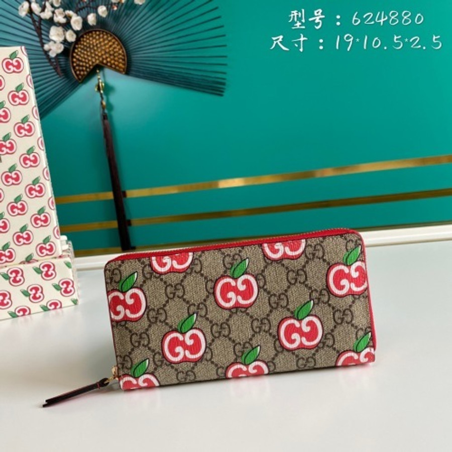 GUCCI GGC30 Gucci Wallet | 824