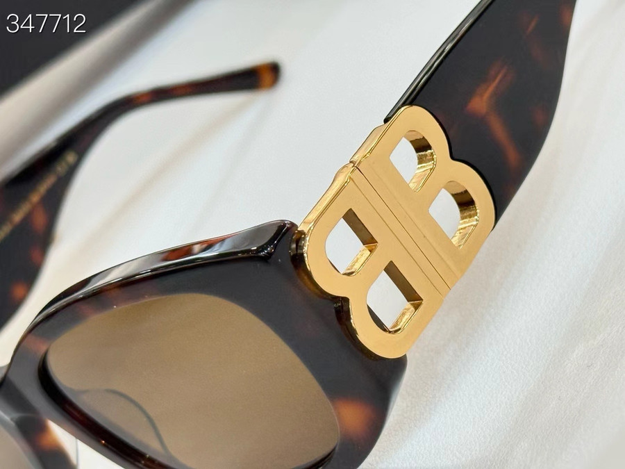 BALENCIAGA - BB 0403