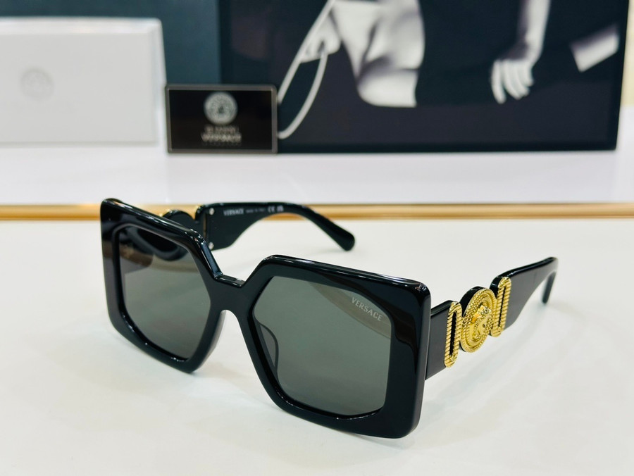 VERSACE SUNGLASSES 102