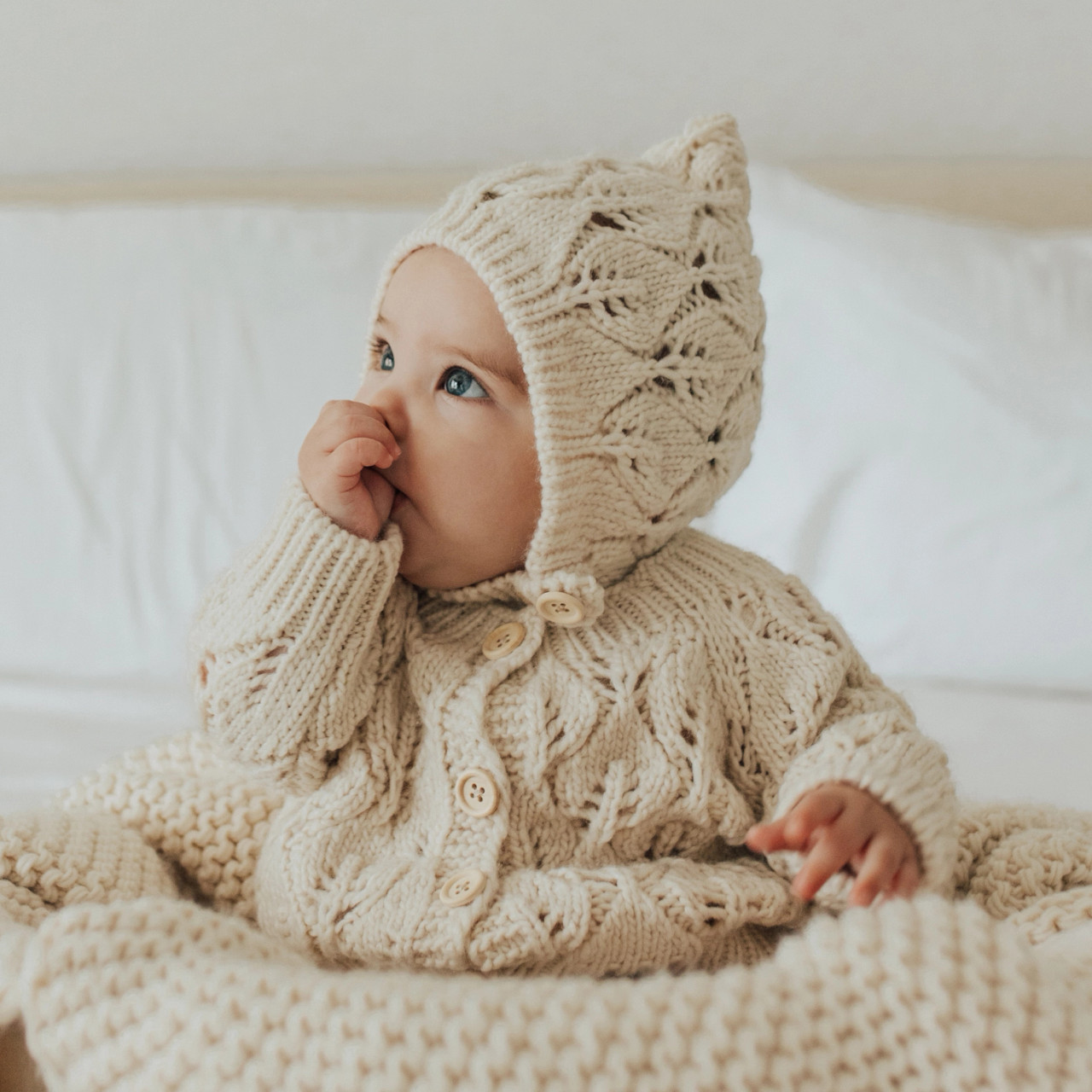 Huggalugs Leaf Lace Bonnet in Natural