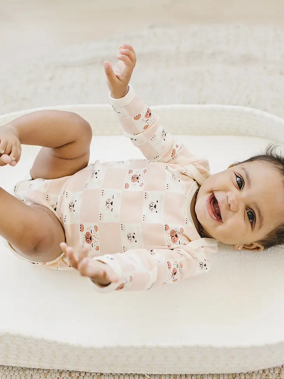 Just A Canadian Who Loves Beluga Cat' Organic Short-Sleeved Baby Bodysuit