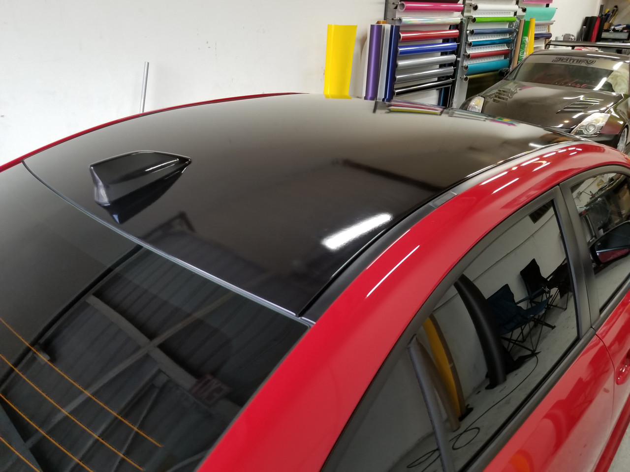 Black Gloss Vinyl Wrap On Roof