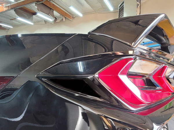Blackout Side Reflector Overlays Tint (2020-2023 Corvette)