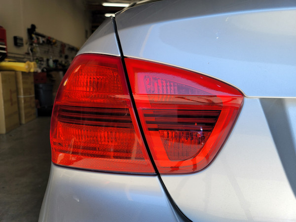FULL Red Tail Light Overlays (2006-2008 BMW E90 3-Series SEDAN)