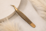 Why Is Choosing the Right Tweezers So Important? A Professional Guide for Lash Artists