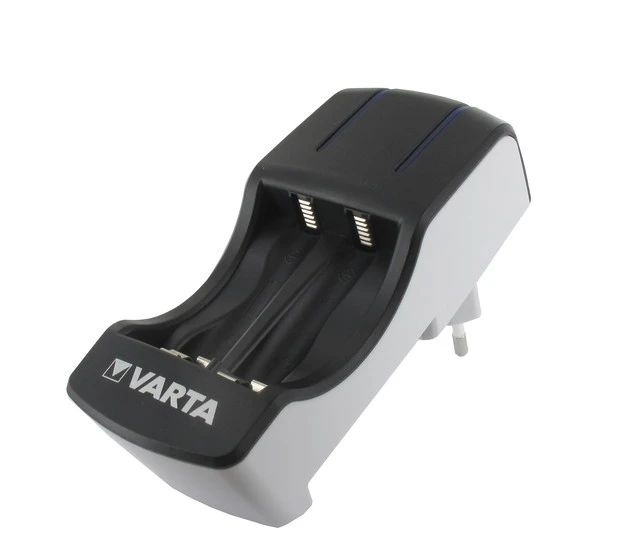 VARTA Batterieladegeärt Pocket für AA und AAA Akkus - 1