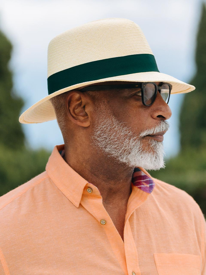 Folder panama hat Model
