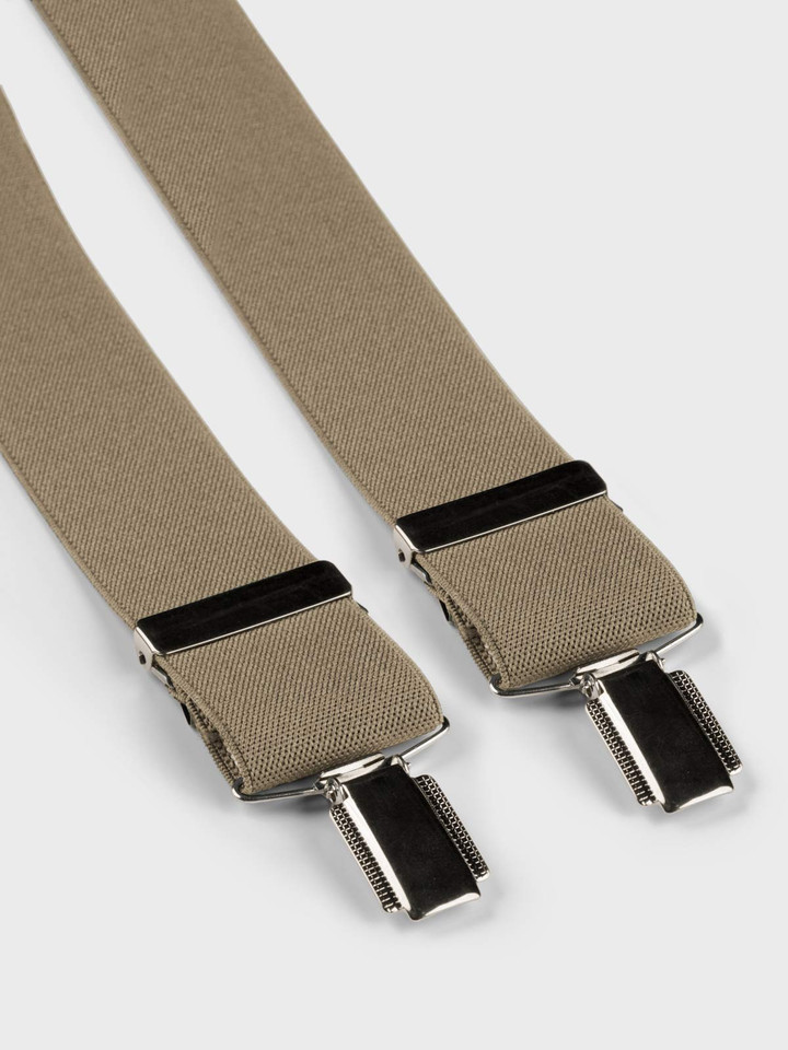Sand with Nickel Clips