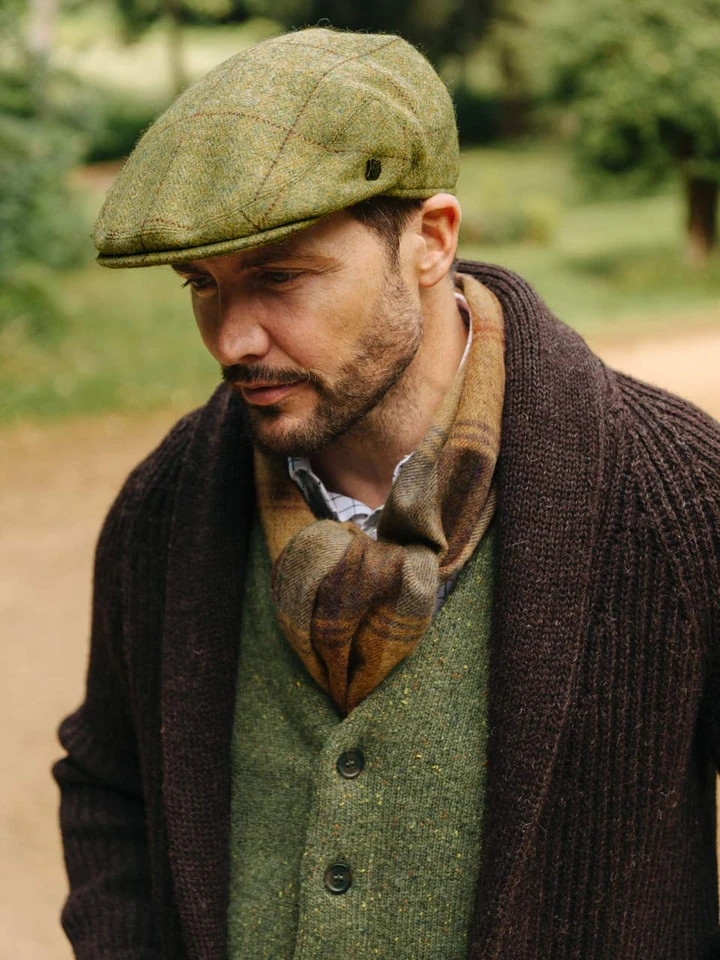 Mens Hay Wool Flat Cap on Model