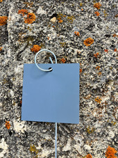 Heavy-duty P-Series garden markers with 15-inch wire and 3.25-inch square aluminum plate – durable metal plant label for outdoor use