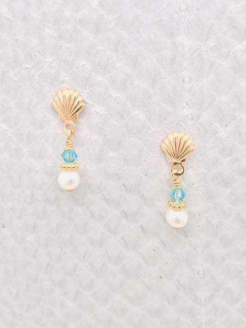 Beach Post – Gold Scallop Shell with Aquamarine Swarovski Crystals and Freshwater Pearls